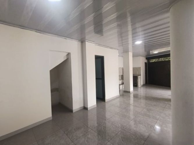 Local en arriendo en La Candelaria, Medellín, 60 m² · foto 2 de 15