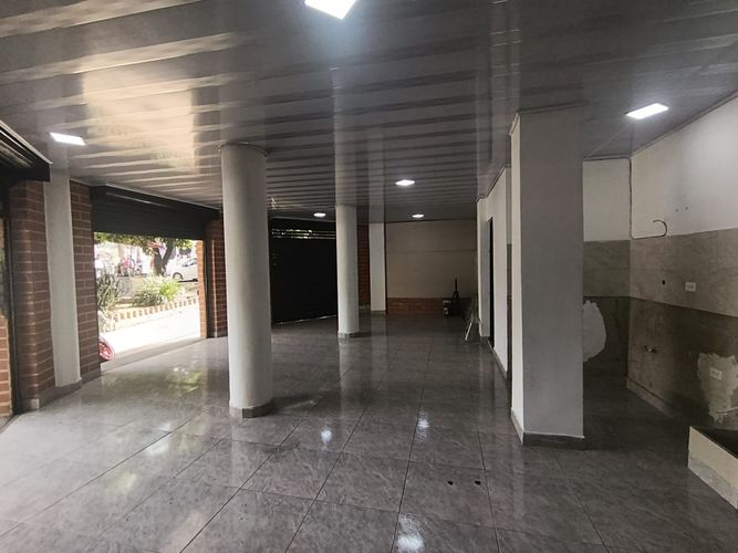 Local en arriendo en La Candelaria, Medellín, 60 m² · foto 7 de 15
