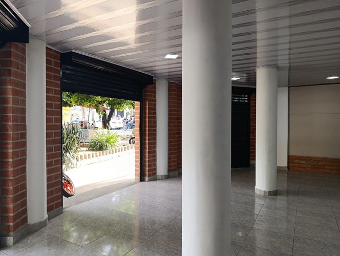 Local en arriendo en La Candelaria, Medellín, 60 m² · foto 8 de 15