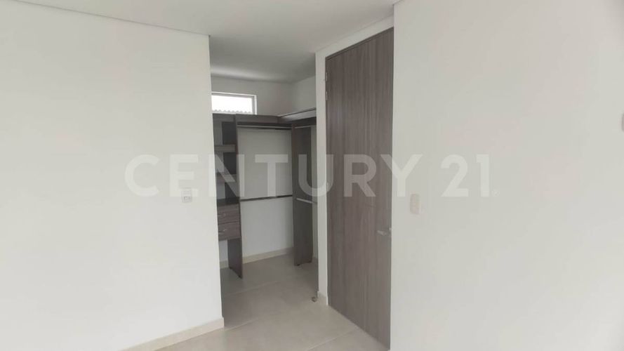 Casa de 3 alcobas en venta en 20 De Julio, Villavicencio, 112 m² · foto 3 de 11