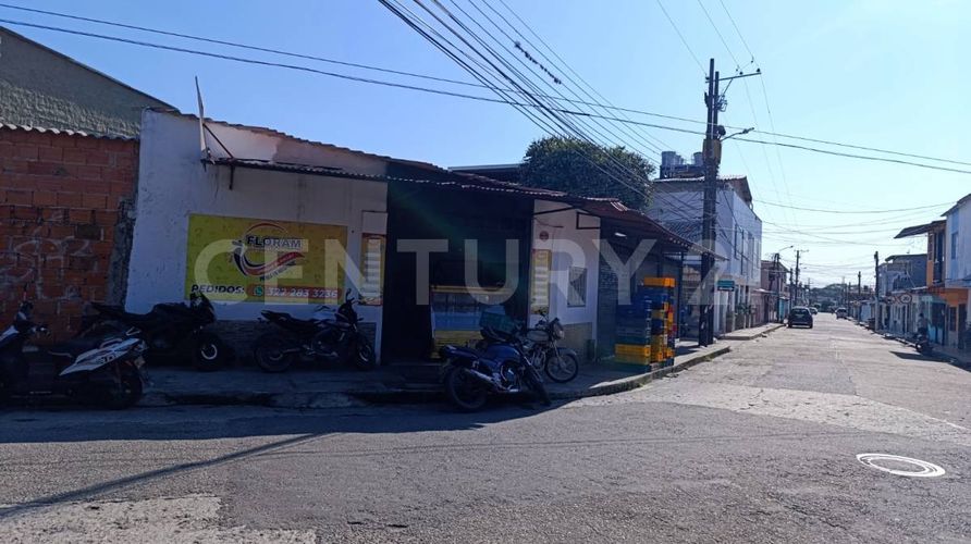 Local en venta en Nueva Floresta, Villavicencio, 102 m² · foto 2 de 10