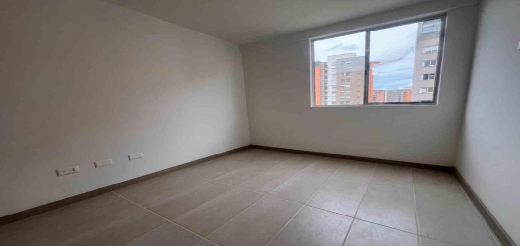 Apartamento de 3 alcobas en arriendo en Cuatro Esquinas, Rionegro, 82 m² · foto 4 de 14