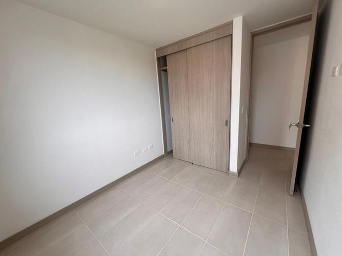 Apartamento de 3 alcobas en arriendo en Cuatro Esquinas, Rionegro, 82 m² · foto 5 de 14