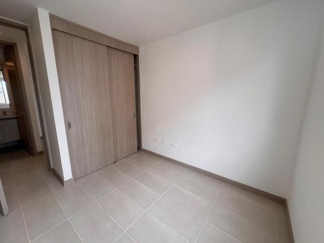 Apartamento de 3 alcobas en arriendo en Cuatro Esquinas, Rionegro, 82 m² · foto 6 de 14