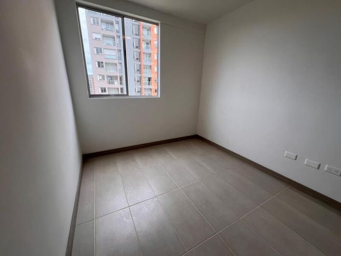 Apartamento de 3 alcobas en arriendo en Cuatro Esquinas, Rionegro, 82 m² · foto 8 de 14
