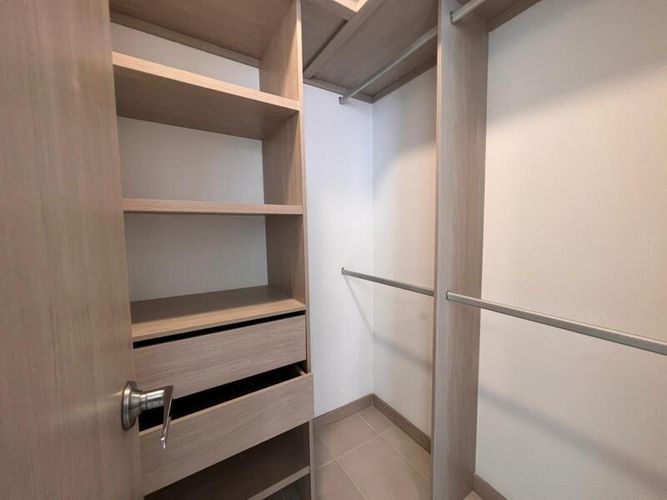 Apartamento de 3 alcobas en arriendo en Cuatro Esquinas, Rionegro, 82 m² · foto 9 de 14
