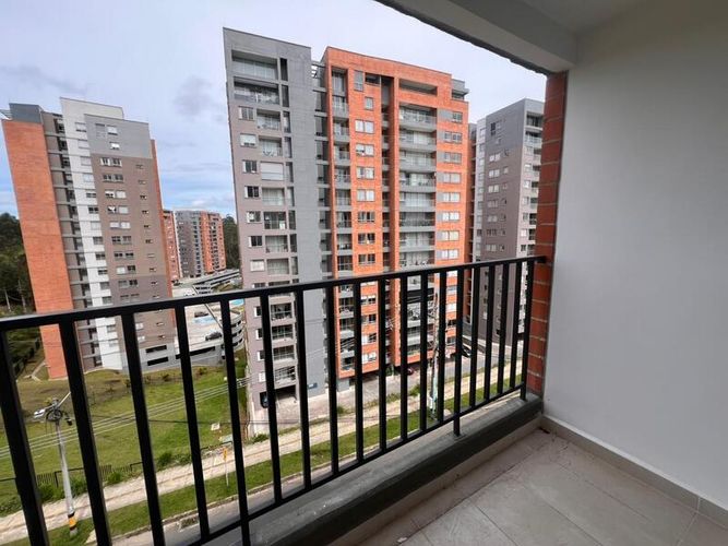Apartamento de 3 alcobas en arriendo en Cuatro Esquinas, Rionegro, 82 m² · foto 13 de 14