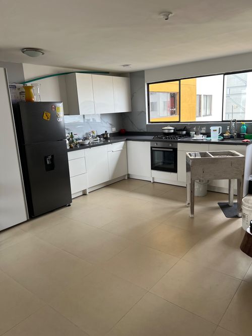 Apartamento en venta en Los Cambulos, Cali · foto 7 de 24