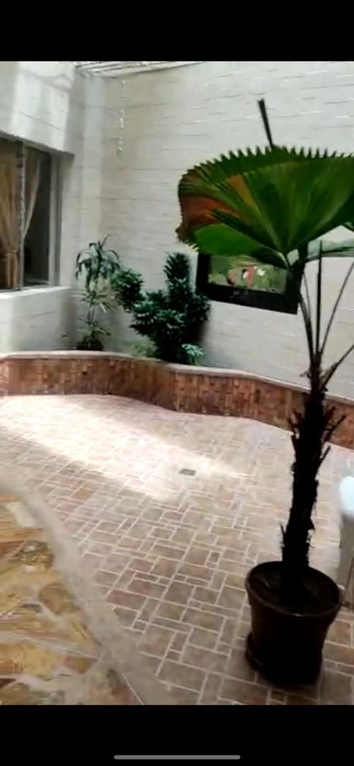 Casa de 3 alcobas en venta en Laureles, Medellín, 320 m² · foto 5 de 10