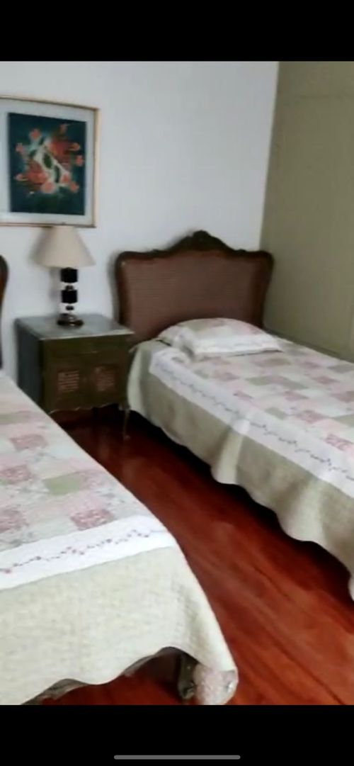 Casa de 3 alcobas en venta en Laureles, Medellín, 320 m² · foto 9 de 10