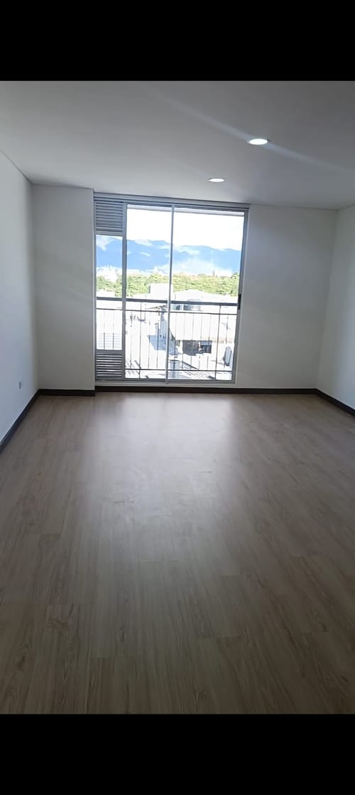 Apartamento de 2 alcobas en venta en Engativá, Bogotá, 60 m² · foto 4 de 10