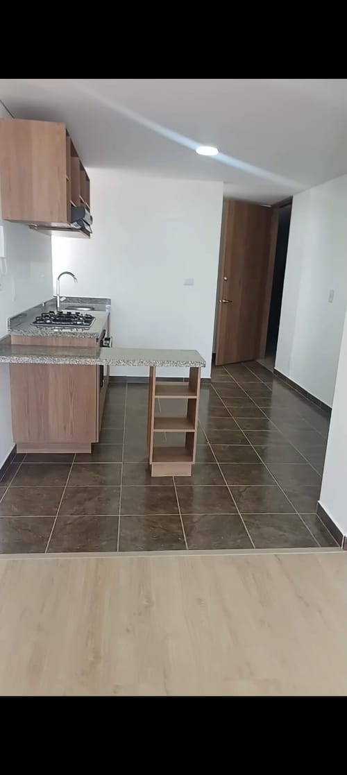 Apartamento de 2 alcobas en venta en Engativá, Bogotá, 60 m² · foto 7 de 10