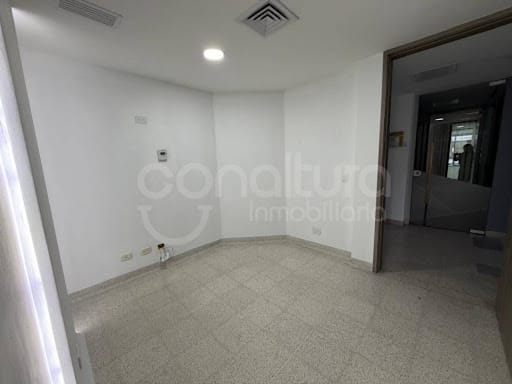 Oficina en arriendo en Ciudad Del Río, Medellín, 33 m² · foto 3 de 6