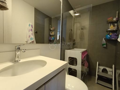 Apartamento de 3 alcobas en arriendo en Los Colores, Medellín, 85 m² · foto 10 de 12