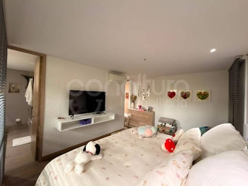 Apartamento de 3 alcobas en venta en El Poblado, Medellín, 202 m² · foto 10 de 24
