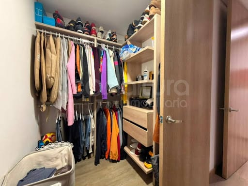 Apartamento de 3 alcobas en venta en El Poblado, Medellín, 202 m² · foto 21 de 24
