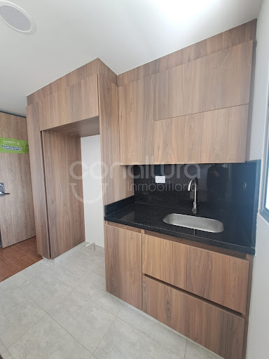 Apartamento en venta en Suramérica, La Estrella · foto 4 de 24