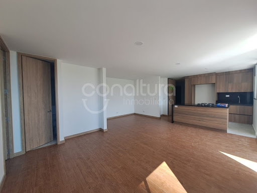 Apartamento en venta en Suramérica, La Estrella · foto 9 de 24