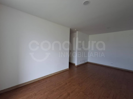 Apartamento en venta en Suramérica, La Estrella · foto 10 de 24