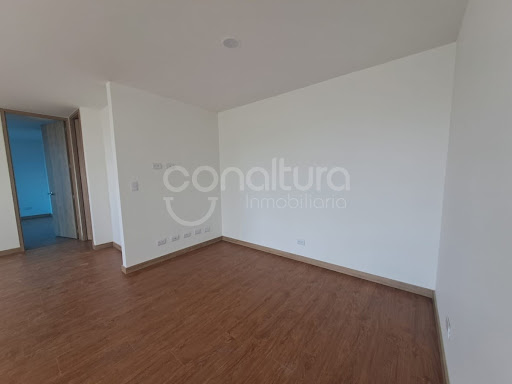 Apartamento en venta en Suramérica, La Estrella · foto 18 de 24