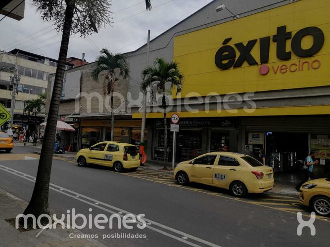 Local en arriendo en La Magnolia, Envigado, 18 m² · foto 8 de 9