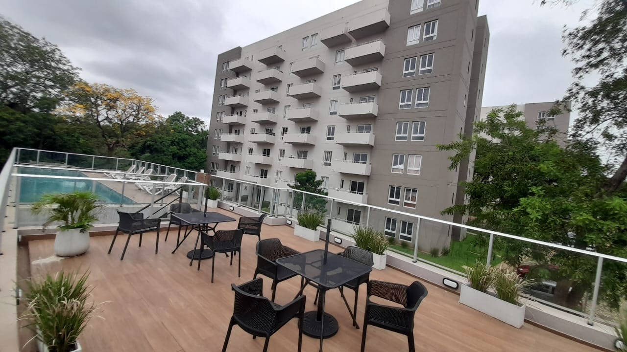 Complejo República | Luque - Amplio Departamento en Alquiler — foto 2