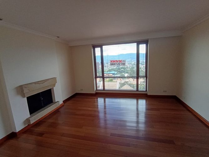Apartamento de 3 alcobas en venta en Lindaraja, Bogotá, 170 m² · foto 9 de 24