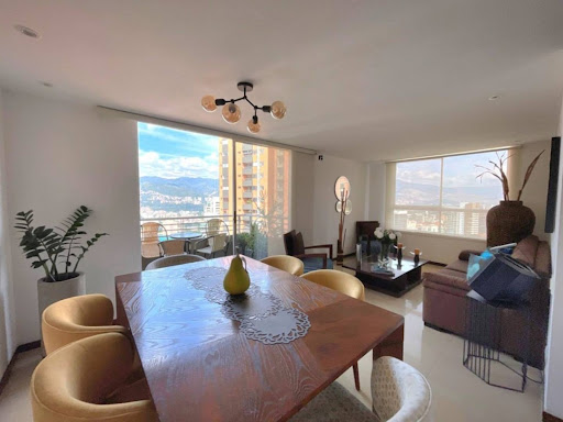 Apartamento en arriendo en Los Balsos, Medellín · foto 2 de 11