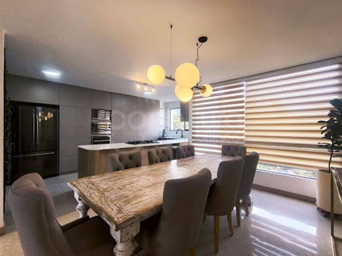 Apartamento de 3 alcobas en arriendo en Provenza, Medellín, 200 m² · foto 4 de 24