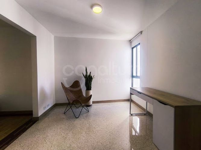 Apartamento de 3 alcobas en arriendo en Provenza, Medellín, 200 m² · foto 13 de 24