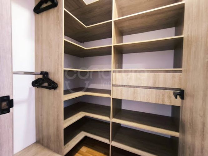 Apartamento de 3 alcobas en arriendo en Provenza, Medellín, 200 m² · foto 17 de 24