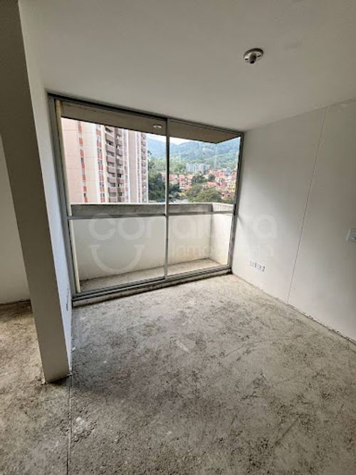 Apartamento de 3 alcobas en venta en La Mina, Copacabana, 56 m² · foto 2 de 12