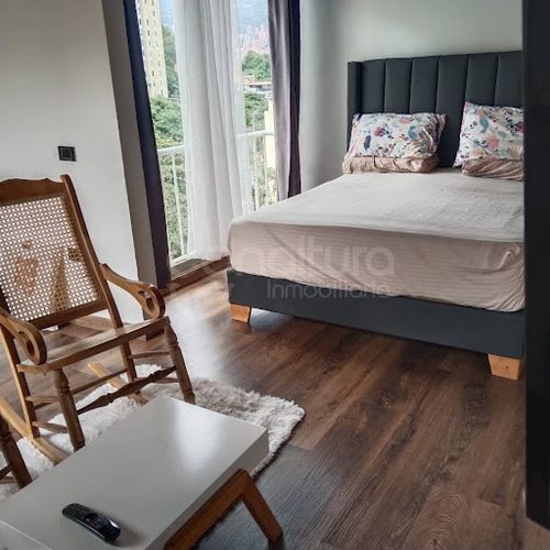 Apartamento de 3 alcobas en venta en Cristo Rey, Itagüí, 82 m² · foto 7 de 19