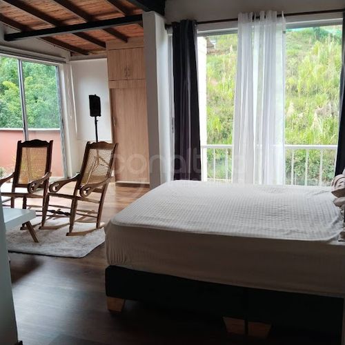 Apartamento de 3 alcobas en venta en Cristo Rey, Itagüí, 82 m² · foto 9 de 19