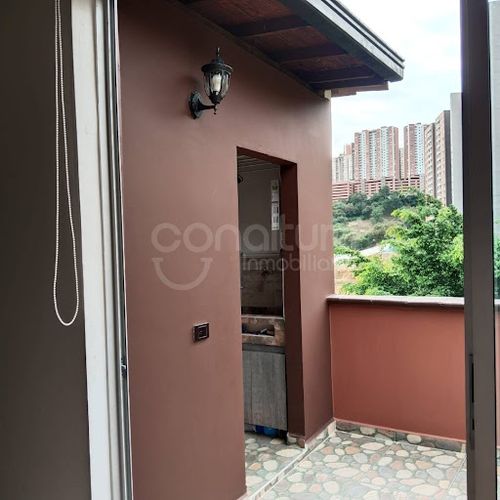 Apartamento de 3 alcobas en venta en Cristo Rey, Itagüí, 82 m² · foto 18 de 19