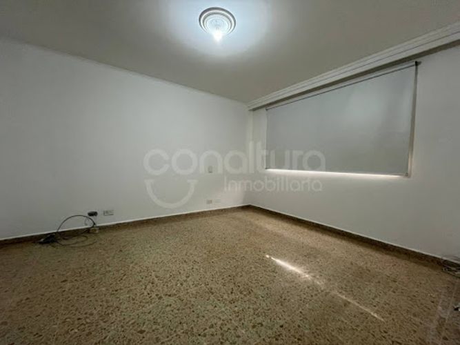 Apartamento de 3 alcobas en arriendo en Milla De Oro, Medellín, 138 m² · foto 10 de 18
