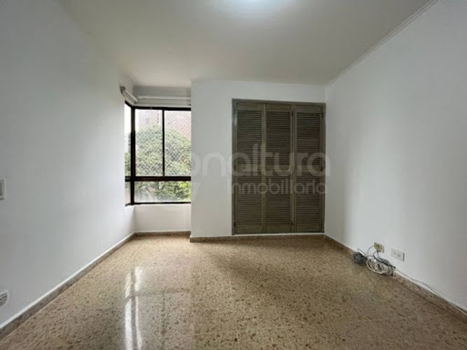 Apartamento de 3 alcobas en arriendo en Milla De Oro, Medellín, 138 m² · foto 14 de 18