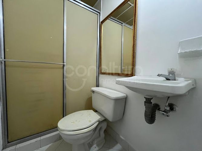 Apartamento de 3 alcobas en arriendo en Milla De Oro, Medellín, 138 m² · foto 16 de 18