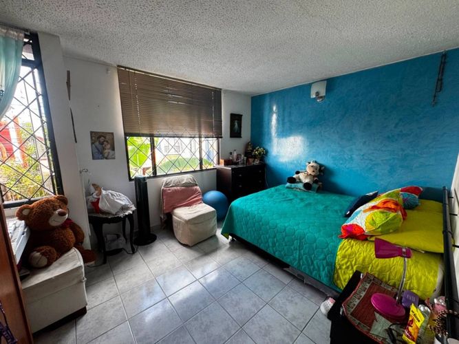 Casa de 4 alcobas en venta en Valparaiso Et. Vi, Ibagué, 249 m² · foto 10 de 19
