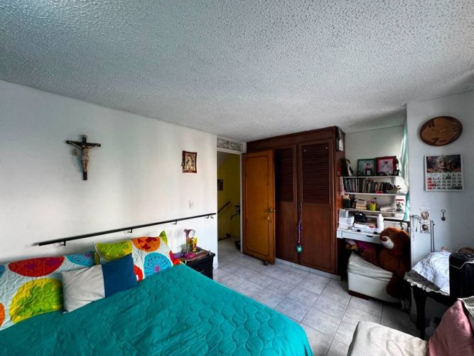 Casa de 4 alcobas en venta en Valparaiso Et. Vi, Ibagué, 249 m² · foto 11 de 19