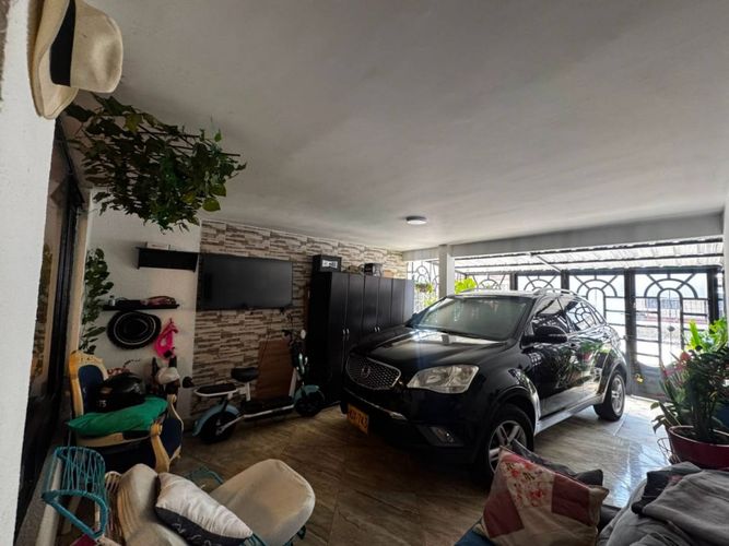 Casa de 4 alcobas en venta en Valparaiso Et. Vi, Ibagué, 249 m² · foto 12 de 19