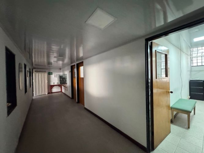 Bodega en arriendo en Laureles, Medellín, 1100 m² · foto 14 de 20