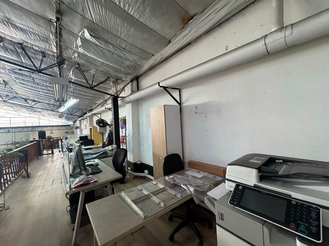 Bodega en arriendo en Laureles, Medellín, 1100 m² · foto 18 de 20