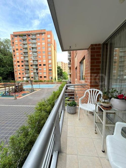 Apartamento de 3 alcobas en venta en Castropol, Medellín, 120 m² · foto 21 de 23