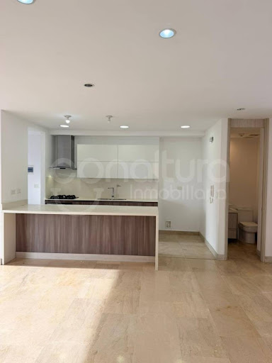 Apartamento en arriendo en Lalinde, Medellín · foto 4 de 21