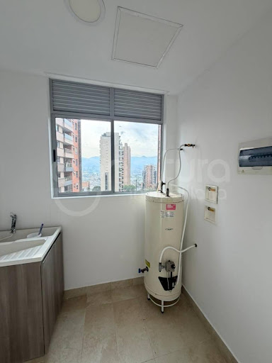 Apartamento en arriendo en Lalinde, Medellín · foto 21 de 21