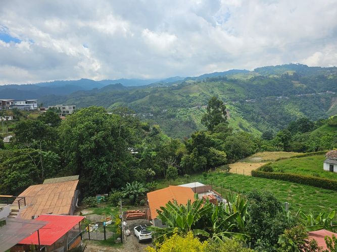 Lote en venta en La Linda, Manizales, 683 m² · foto 6 de 15
