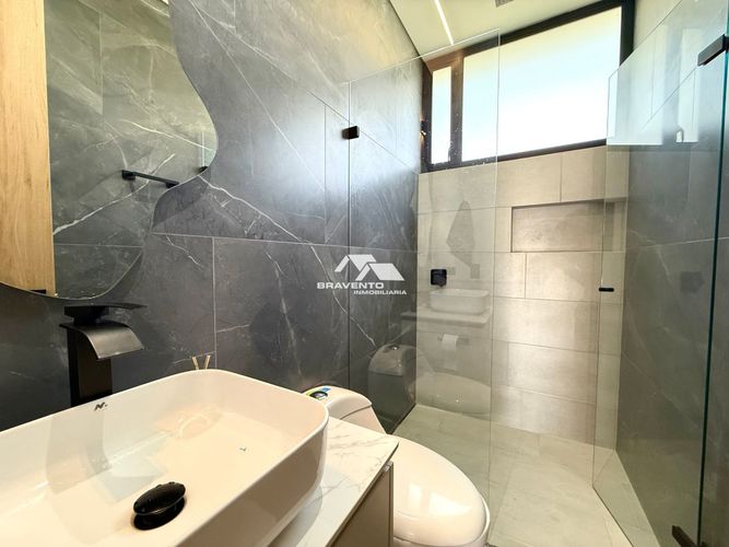 Casa de 4 alcobas en venta en Rio Abajo, Rionegro, 320 m² · foto 10 de 24