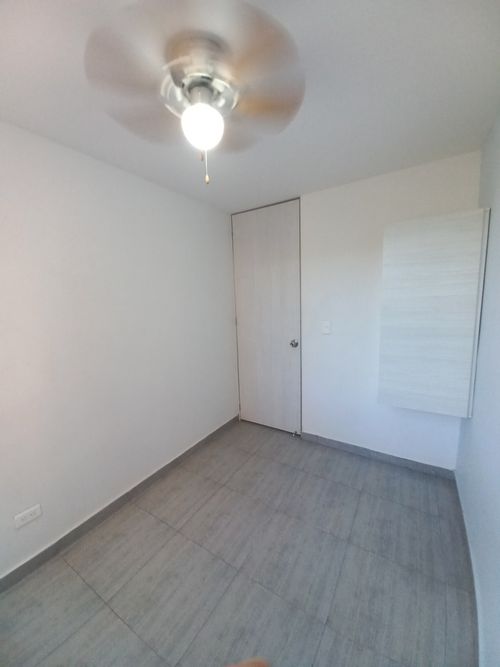 Apartamento de 3 alcobas en venta en El Salado, Ibagué, 51 m² · foto 13 de 24