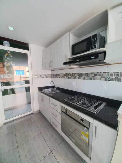 Apartamento de 3 alcobas en venta en El Salado, Ibagué, 51 m² · foto 15 de 24